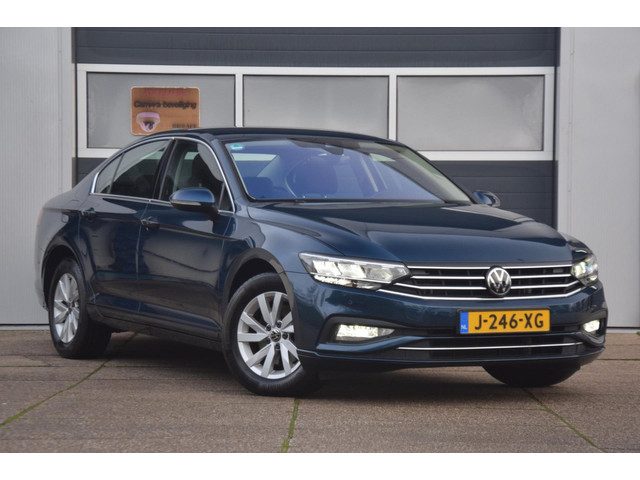 Volkswagen Passat 1.5 TSI Business APPLE CARPLAY/DRAADLOOS LADEN/PARKEER ASSISTENT