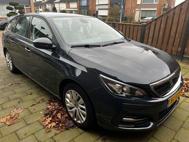 Peugeot 308 SW 1.2 PureTech Blue Lease