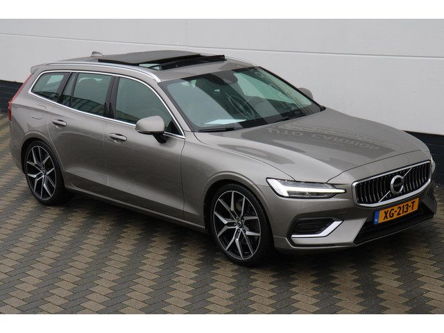 Volvo V60 2.0 T5 Inscription Pano Trekhaak Carplay HUD NAP!!