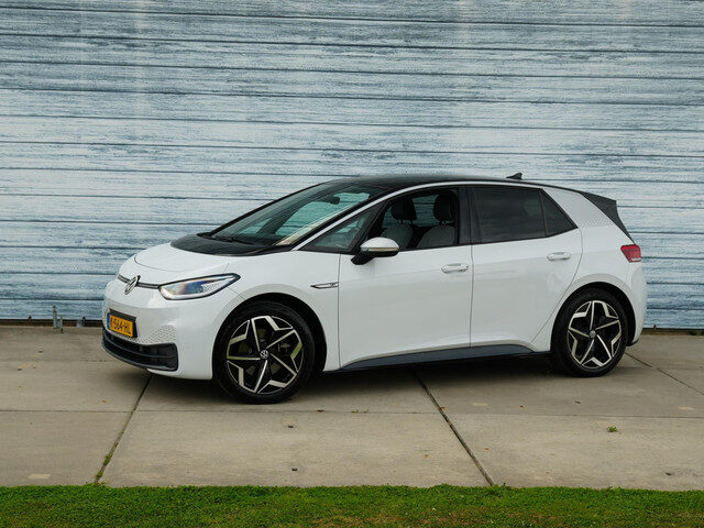 Volkswagen ID.3 First Plus 58 kWh Trekhaak Camera Carplay