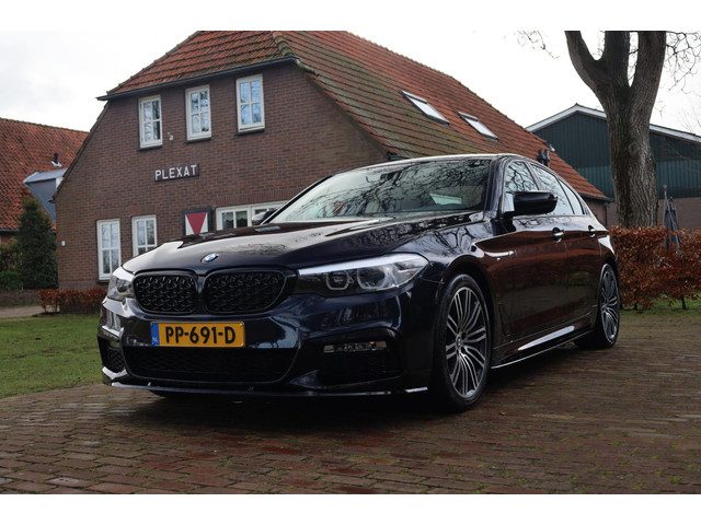 BMW 5 Serie 520i Executive Aut. | M-Performance Pakket | Stoelverwarming | Full Led | Sportstoelen |