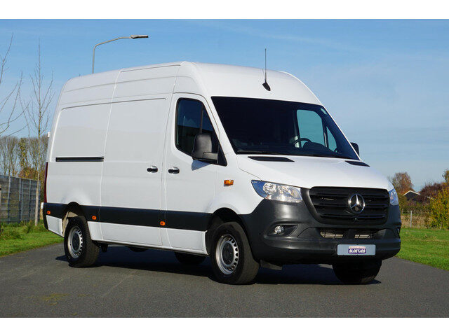 Mercedes-Benz Sprinter 317 L2H2 RWD