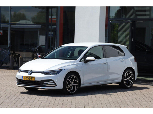 Volkswagen Golf 1.4 eHybrid Style