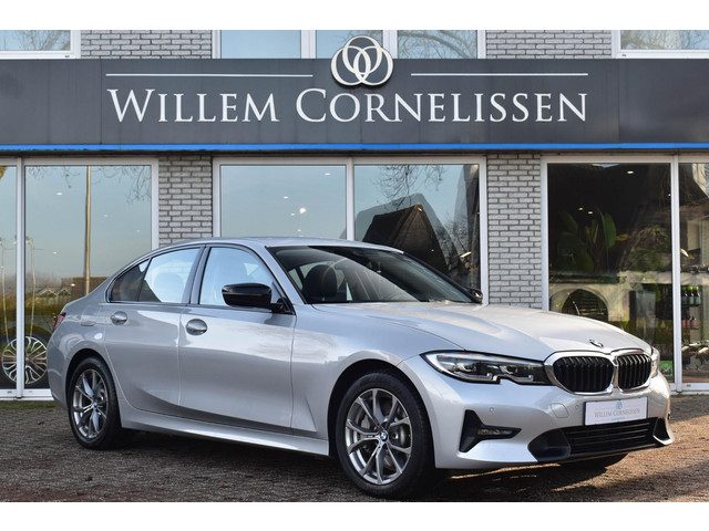 BMW 3 Serie 330e High Executive Aut. Leder Navi Carplay Stoelverwarming HiFi
