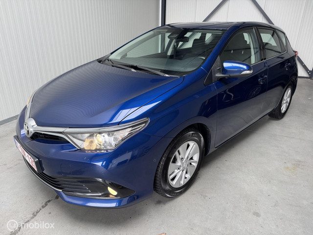Toyota Auris 1.4 D-4D Aspiration Export price € 5785