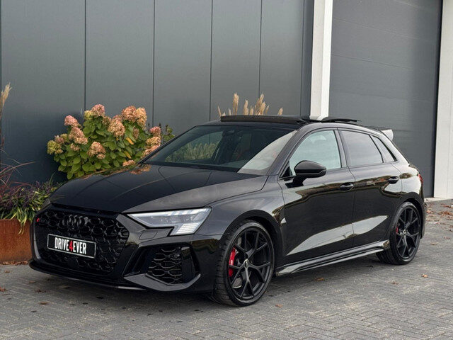 Audi RS3 Sportback 2.5 TFSI RS 3 quatt. PANO HUD GARANTIE NAVI CAMERA SPORTVELGEN