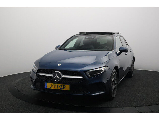 Mercedes-Benz A-Klasse 250 e Business Solution Luxury Limited | Trekhaak Wegklapbaar | Panoramadak |