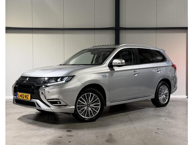 Mitsubishi Outlander 2.4 PHEV Intense+ AWD Camera Carplay