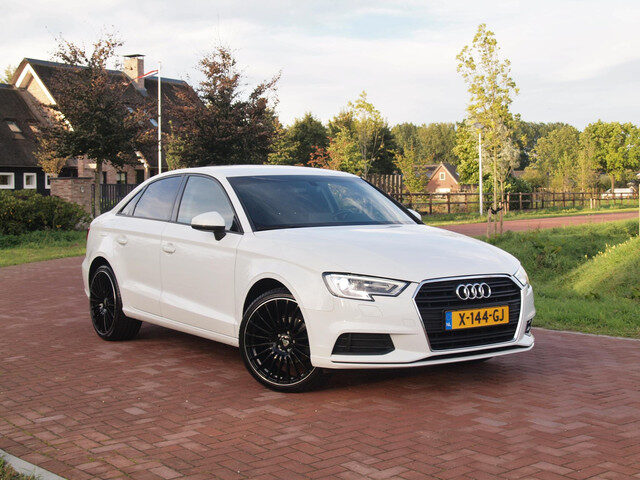Audi A3 Limousine 35 TFSI CoD Pro Line