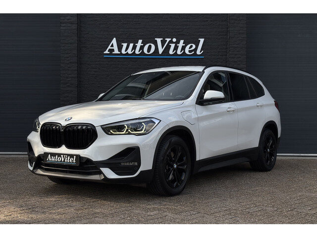 BMW X1 xDrive25e | PDC V+A | Apple Carplay | Elektrische Klep | LED | Cruise | DAB | 15x op voorraad