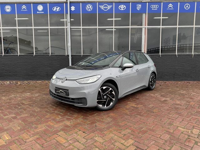 Volkswagen ID.3 First 58 kWh **CARPLAY + STUUR/STOELVERW + CRUISE ADAPTIEF**