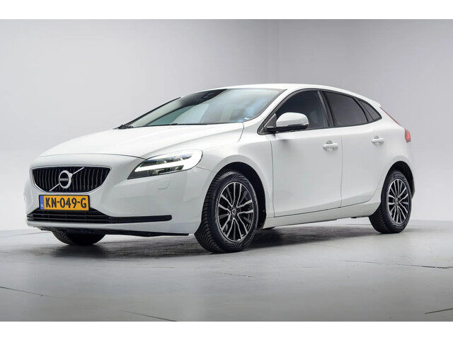 Volvo V40 2.0 T2 Nordic+ [ Stoelverwarming Navi Sensoren Achter ]
