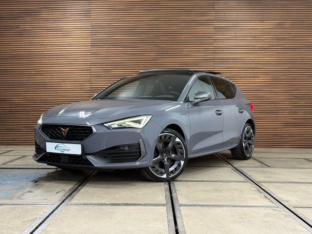 Cupra Leon 1.4 e-Hybrid 245PK | VZ Copper Edition | Pano | Full Led | Safe & Driving package XL | Vi