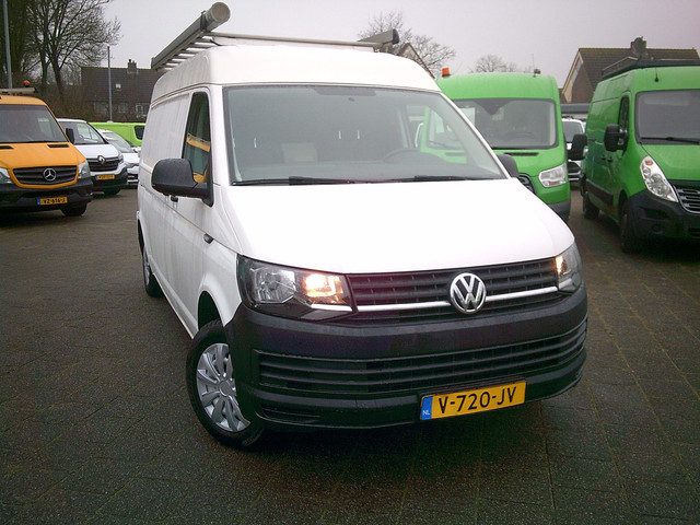 Volkswagen Transporter 2.0 TDI L2H2 Comfortline