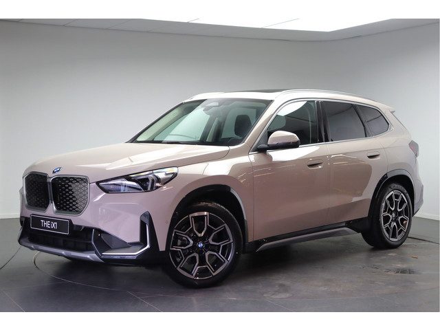 BMW iX1 xDrive30 xLine