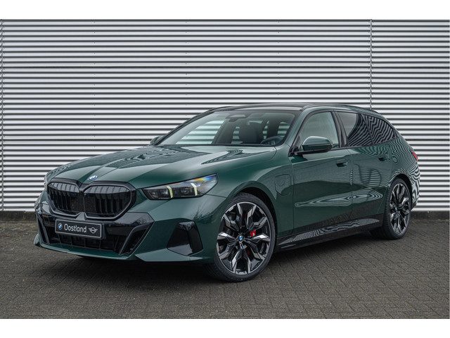 BMW 5 Serie touring 550e xDrive M Sport Automaat