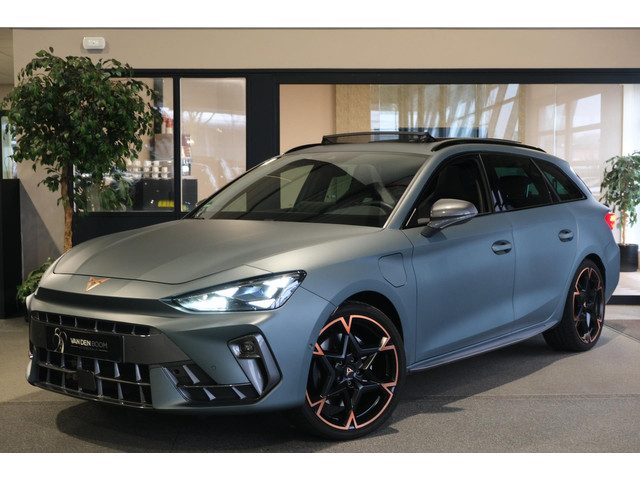 Cupra Leon Sportstourer 1.5 TSI e-Hybrid VZ Performance 272PK MATT Pano ACC Virtual Alcantara Cam PD