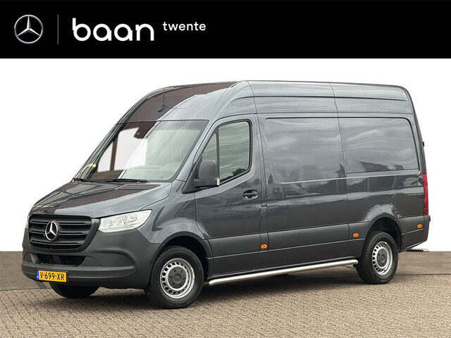 Mercedes-Benz Sprinter 319 3.0 V6 L2H2 | 2,8t Trekhaak | Camera | Cruise | Navi