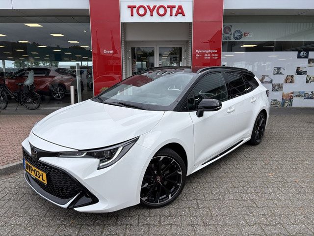 Toyota Corolla Touring Sports 2.0 Hybrid GR-Sport Plus Bi-Tone | Trekhaak | Head-Up Display |