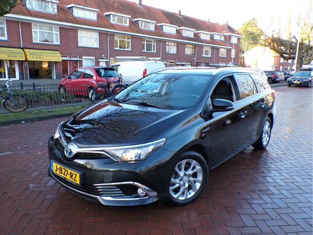 Toyota Auris 1.8 Hybrid Dynamic