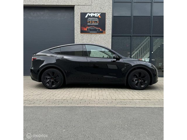 Tesla Model Y RWD + MMX PACK