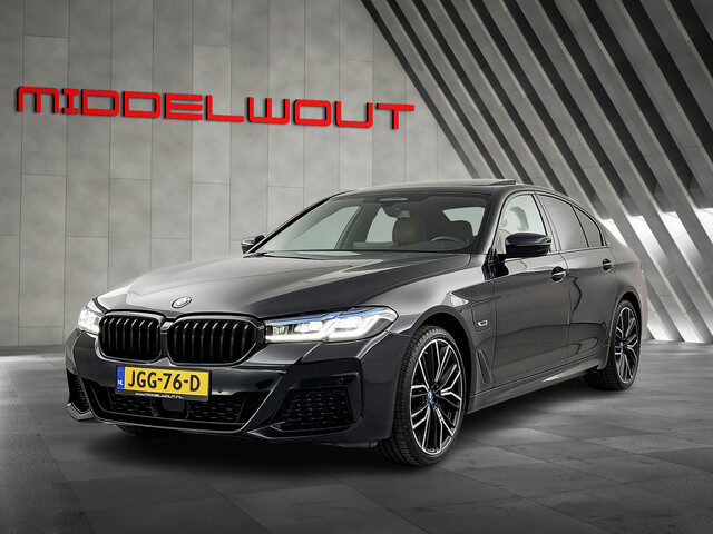 BMW 5 Serie 545e 6 Cillin 286 PK XDrive M-Sport Schuif-dak/M-Remm/Laser/20LMV