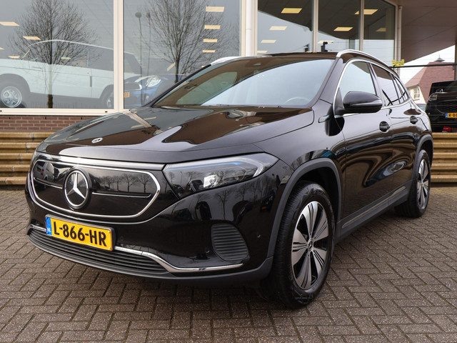 Mercedes-Benz EQA 250 LUXURY 67 kWh SOH 96% + PANORAMA | CAMERA