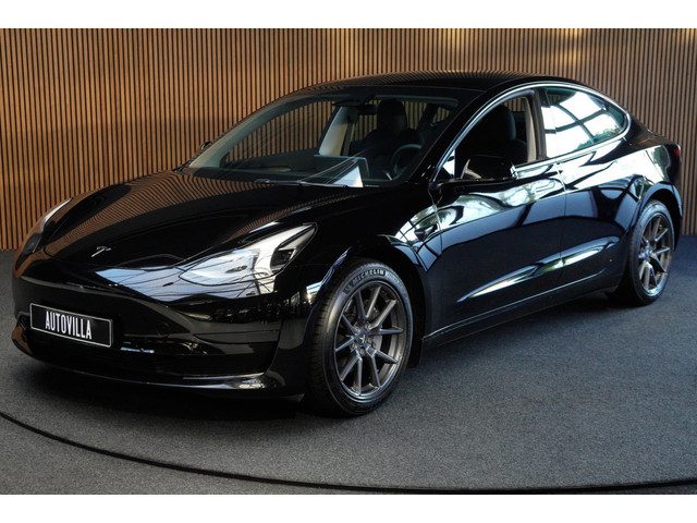 Tesla Model 3 RWD