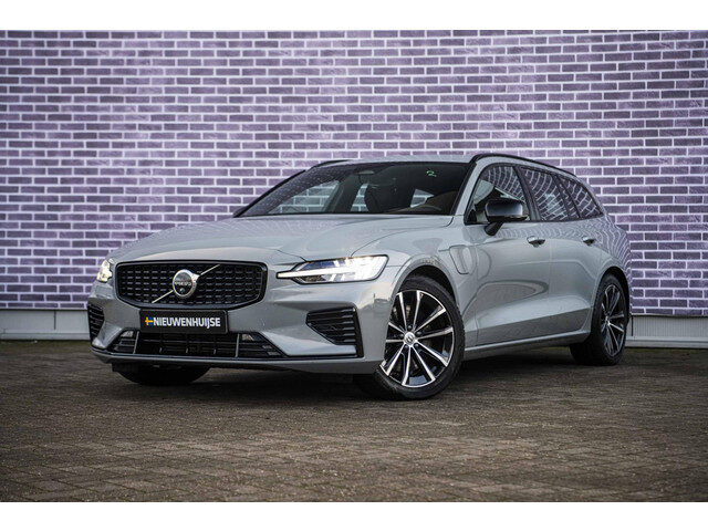 Volvo V60 2.0 T6 Plug-in hybrid AWD Plus Dark