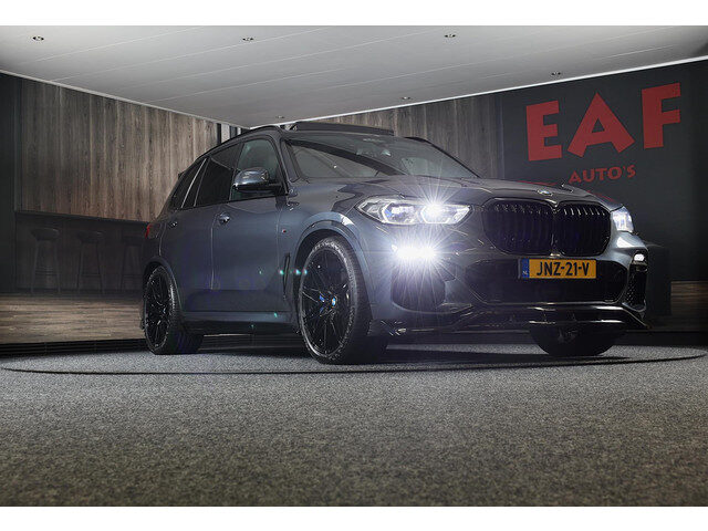 BMW X5 XDrive45e High Executive M Line / Luchtvering / 360 Camera / Head Up / Leder / F1 / Open Pano