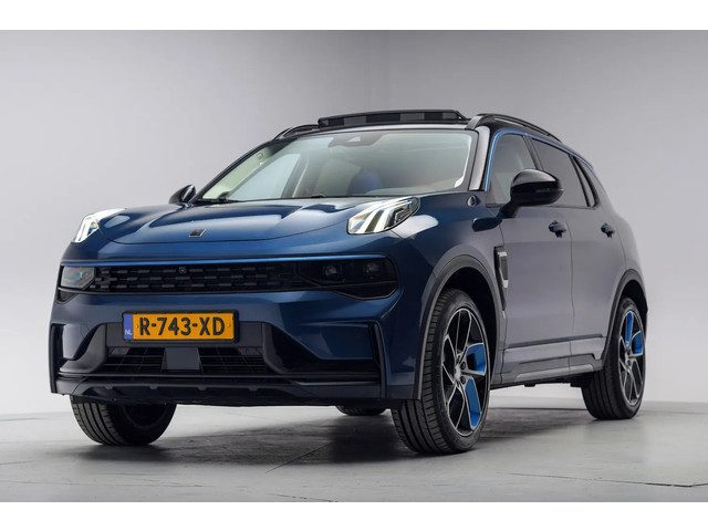 Lynk&Co 01 1.5 PHEV [ Panorama Navi 360°-Camera Keyless ]