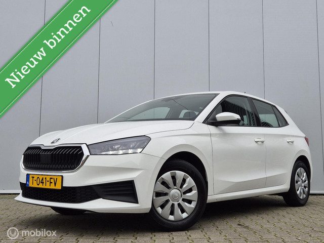 Škoda Fabia 1.0 TSI AMBITION/FULL LED/CARPLAY/PDC/FRONT ASSIST/BLUETOOTH/AIRCO