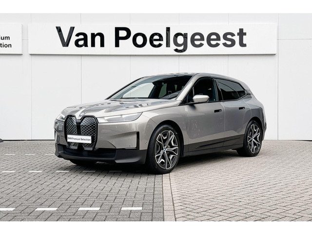 BMW iX xDrive50
