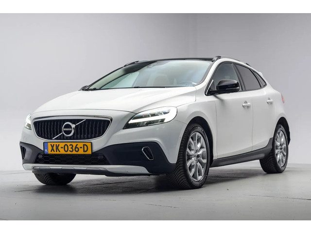 Volvo V40 T3 Polar+ Luxury Aut. [ Panorama Navi Carplay / Android Leder Trekhaak ]