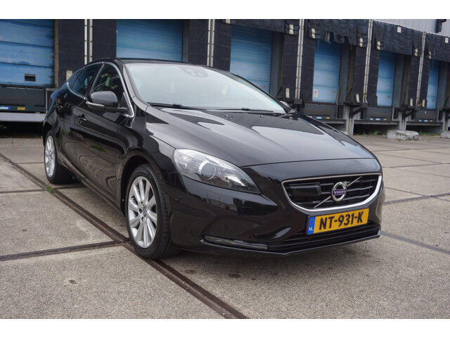 Volvo V40 Cross Country 2.0 D3 Summum