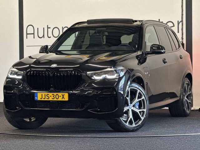 BMW X5 xDrive45e High Exec M-SPORT | HUD | SKYLOUNGE | 4-WIEL BESTURING