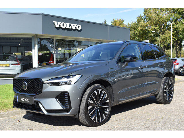Volvo XC60 T6 AWD 350PK Plug-in Hybrid Ultra Dark