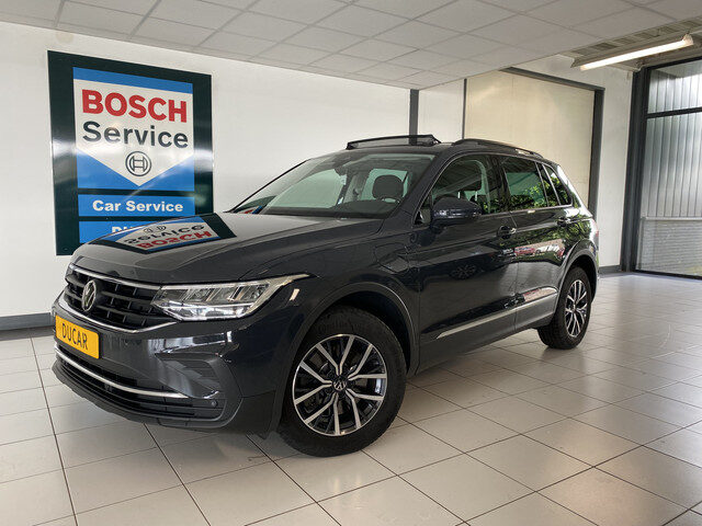Volkswagen Tiguan 1.4 TSI eHybrid Business+