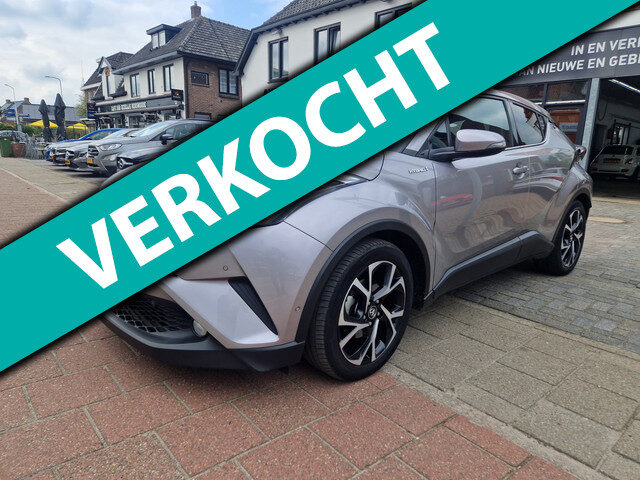 Toyota C-HR 1.8 Hybrid Style, Navigatie,Apple Carplay,Trekhaak,Private glass