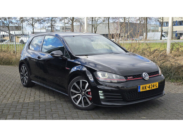 Volkswagen Golf 2.0 TSI GTI Performance