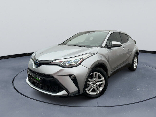 Toyota C-HR 2.0 Hybrid Dynamic Navigatiesysteem Achteruitrijcamera pdc voor en achter Cruise control