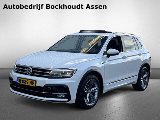 Volkswagen Tiguan 1.5 TSI Highline Business R | Panorama Dak | Stoelverwarming