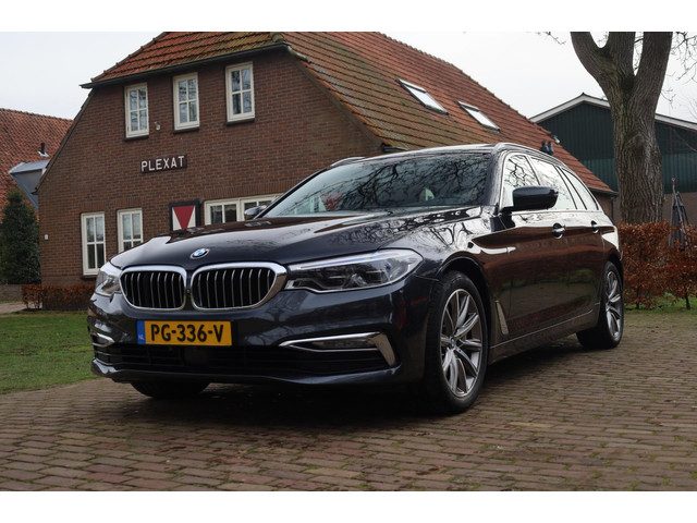 BMW 5 Serie touring 540i xDrive High Executive Aut. | 1e Eigenaar | Nappa Leder | Panorama | Adaptie
