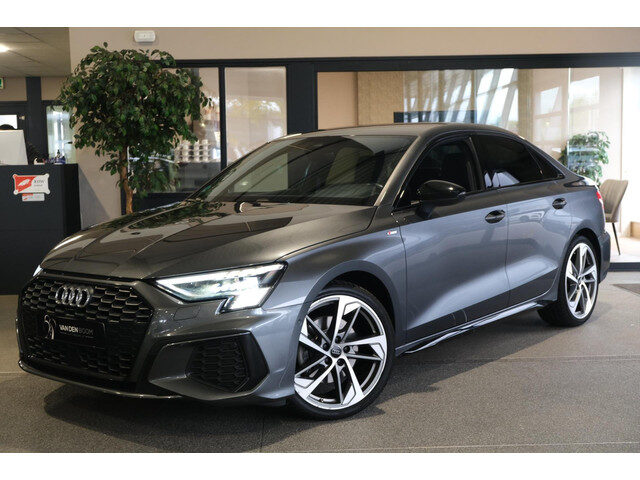 Audi A3 Limousine 35 TFSI 2x S-line RS-stoel B&O HuD Navi Acc Ambiante