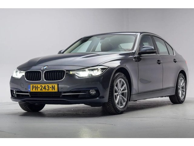 BMW 3 Serie 318i Executive Sportline Aut. [ LED Sportstoelen Navi ]