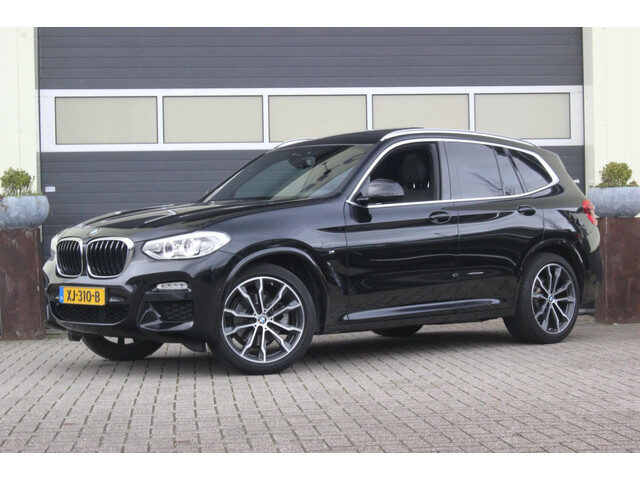 BMW X3 XDrive20i High Executive M Sport | Trekhaak | Schuifdak