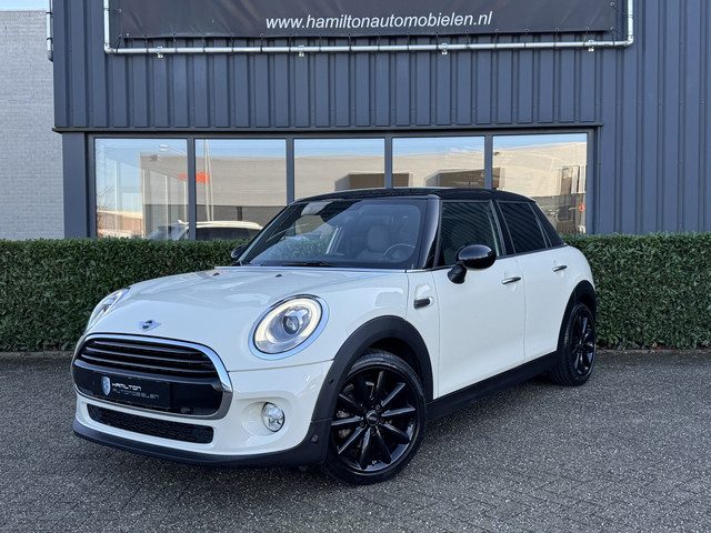 MINI Cooper Mini 1.5 136pk Aut. 5 Deurs Chili Serious Business