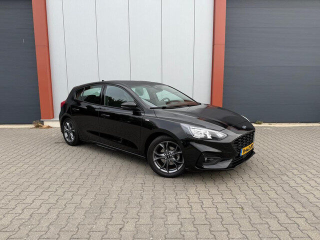 Ford Focus 1.0 EcoBoost ST Line Business