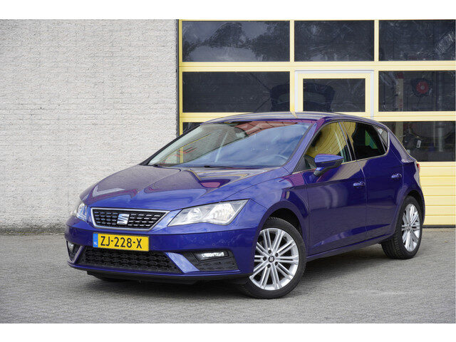 Seat Leon 1.5 TSI 150PK! 5drs Xcellence BJ2019 Lmv 17" | Led | Pdc | Navi | Keyless entry | Trekhaak