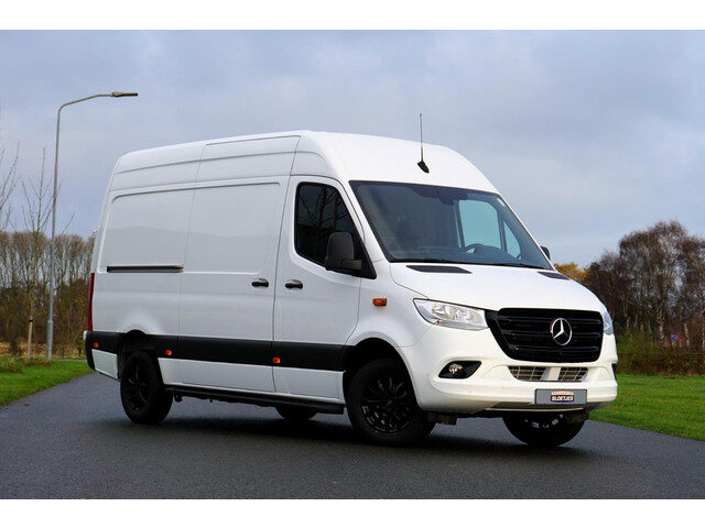 Mercedes-Benz Sprinter 317 L2H2 RWD